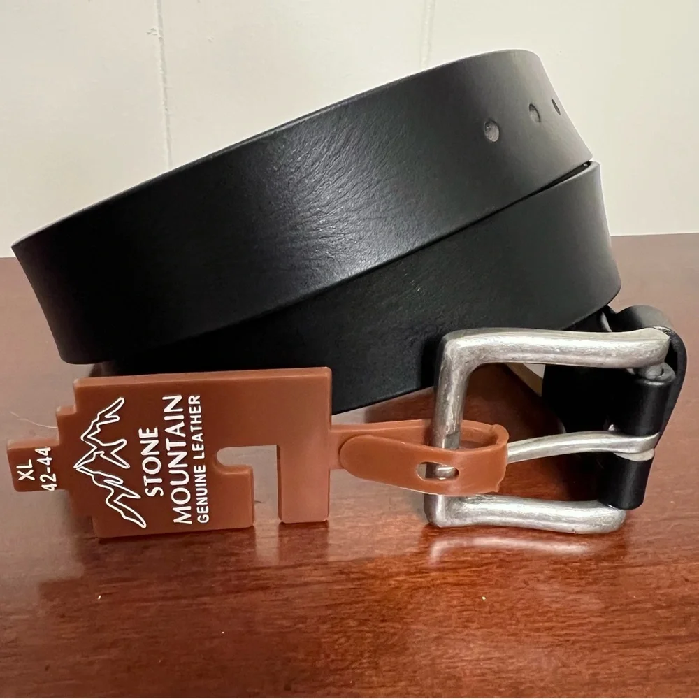 Men's Stone Mountain Genuine Leather Belt black classic NWT